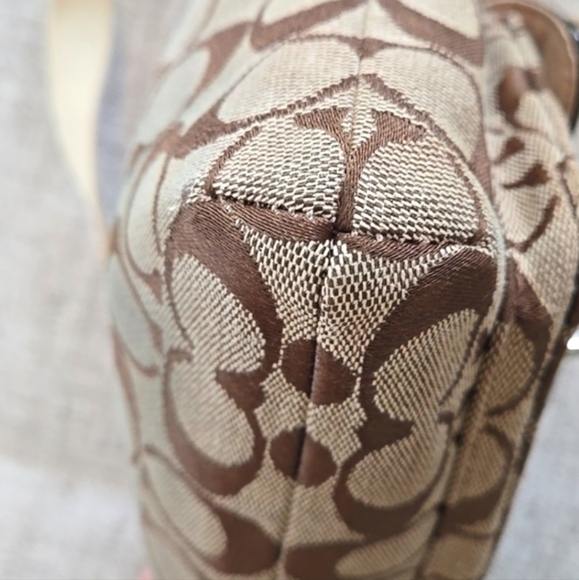 HP! Coach Crossbody Bag And Essential Wristlet Bundle - Picture 6 of 16